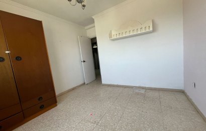 Resale - Apartment - Middle Floor Apartment - Estepona - Estepona Centro