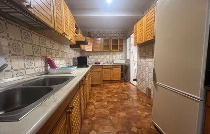 Resale - Apartment - Middle Floor Apartment - Estepona - Estepona Centro