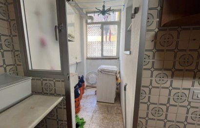 Resale - Apartment - Middle Floor Apartment - Estepona - Estepona Centro