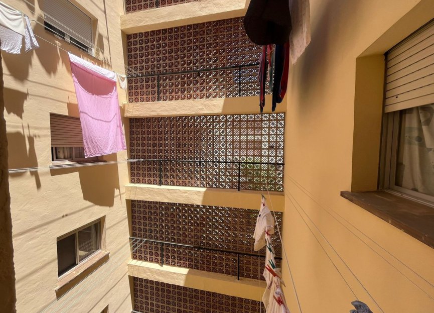 Resale - Apartment - Middle Floor Apartment - Estepona - Estepona Centro