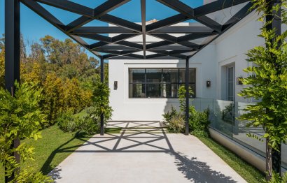 Reventa - House - Detached Villa - Marbella - Nueva Andalucia