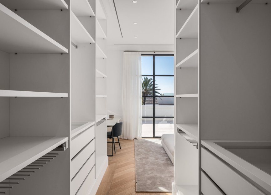 Reventa - House - Detached Villa - Marbella - Nueva Andalucia