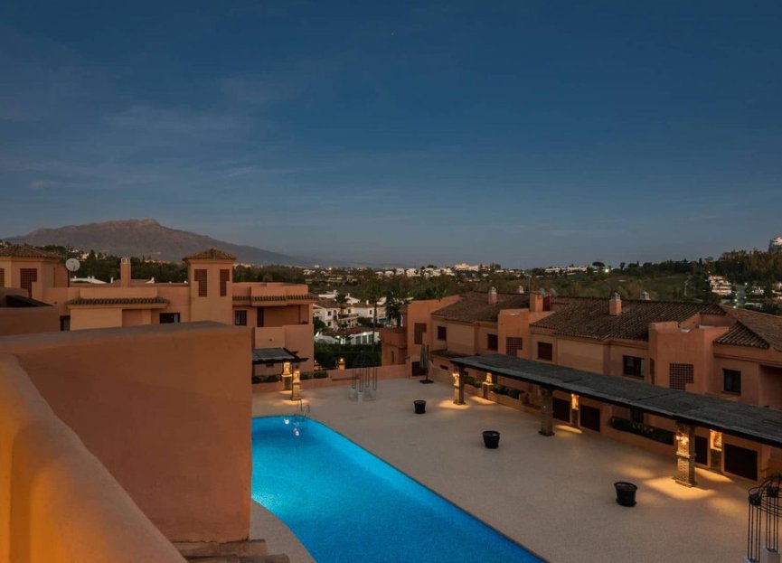 Reventa - Apartment - Middle Floor Apartment - Benahavís - Benahavís Centro