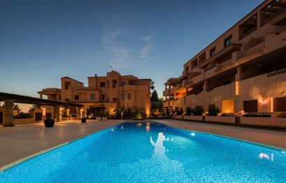 Reventa - Apartment - Middle Floor Apartment - Benahavís - Benahavís Centro