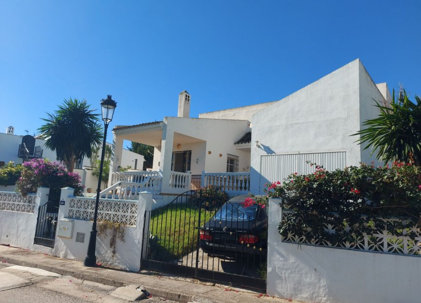 Resale - House - Detached Villa - Manilva - La Duquesa