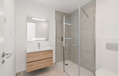 Resale - House - Semi-Detached House - Marbella - Río Real