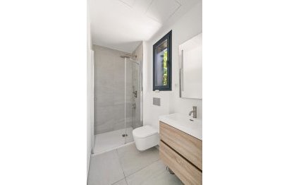 Resale - House - Semi-Detached House - Marbella - Río Real