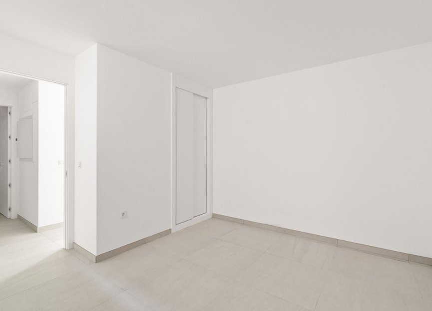 Resale - House - Semi-Detached House - Marbella - Río Real