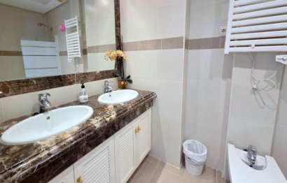 Resale - House - Townhouse - Estepona - Estepona Centro