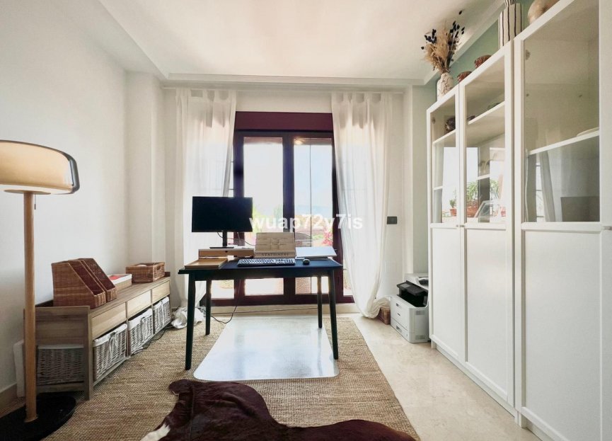 Resale - Apartment - Penthouse - Marbella - La Mairena