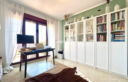 Resale - Apartment - Penthouse - Marbella - La Mairena
