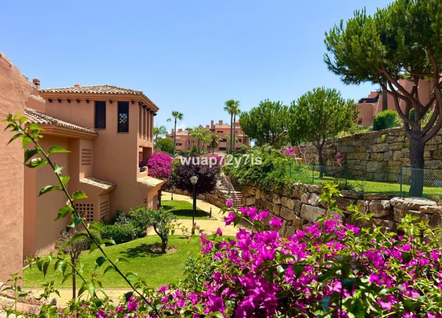 Resale - Apartment - Penthouse - Marbella - La Mairena