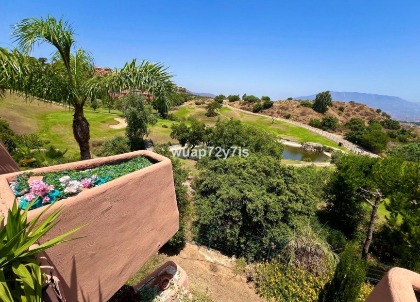 Resale - Apartment - Penthouse - Marbella - La Mairena