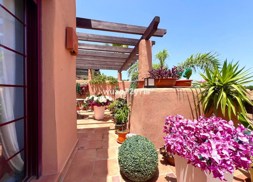 Resale - Apartment - Penthouse - Marbella - La Mairena