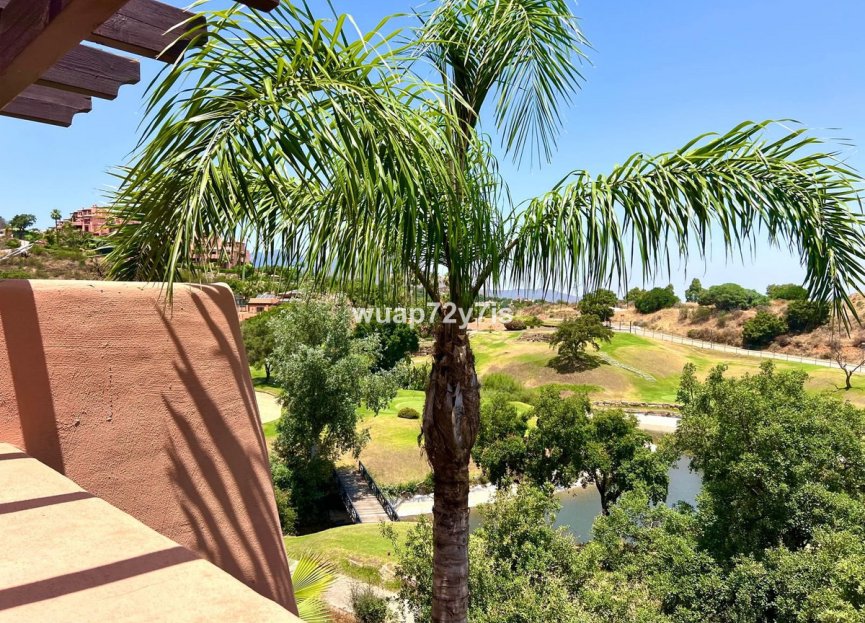 Resale - Apartment - Penthouse - Marbella - La Mairena