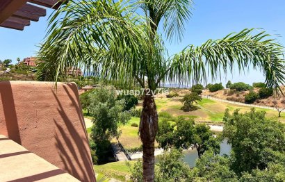 Resale - Apartment - Penthouse - Marbella - La Mairena