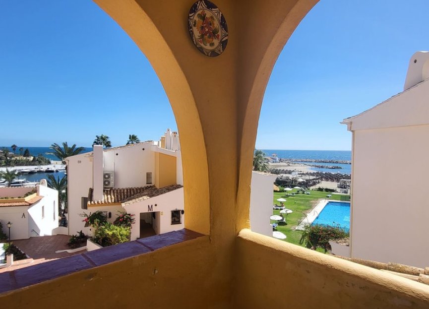 Resale - Apartment - Top Floor Apartment - Marbella - Cabopino