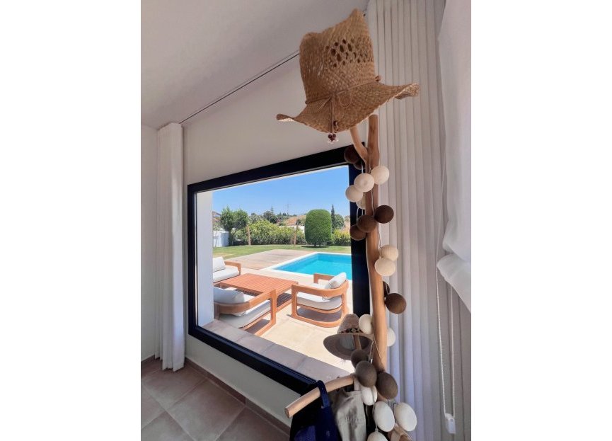 Reventa - House - Detached Villa - Estepona - Estepona Centro