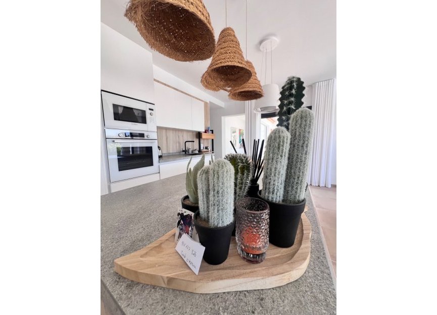 Reventa - House - Detached Villa - Estepona - Estepona Centro