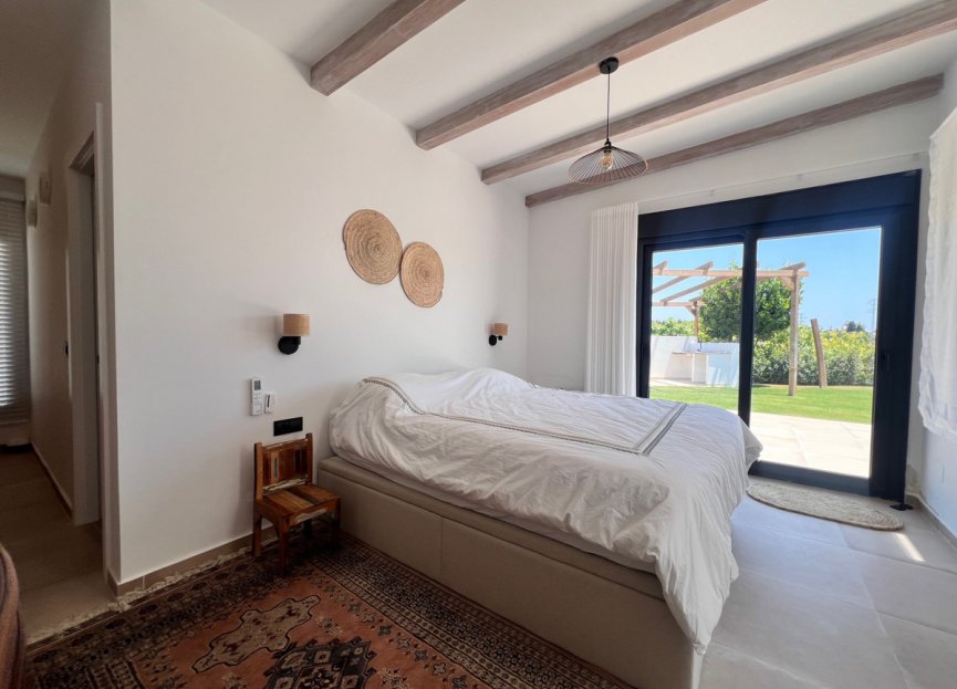 Reventa - House - Detached Villa - Estepona - Estepona Centro