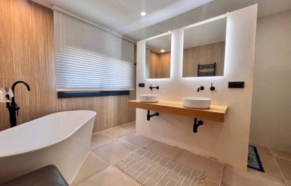 Reventa - House - Detached Villa - Estepona - Estepona Centro