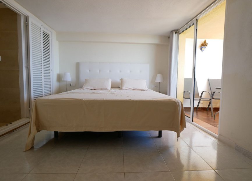 Resale - Apartment - Top Floor Apartment - Marbella - Cabopino