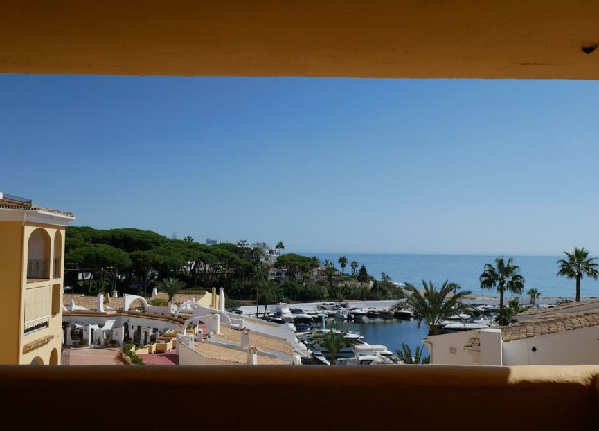 Resale - Apartment - Top Floor Apartment - Marbella - Cabopino