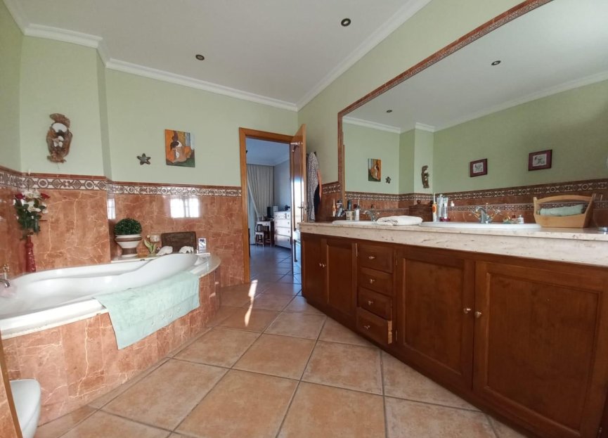 Resale - House - Semi-Detached House - Marbella - San Pedro De Alcantara