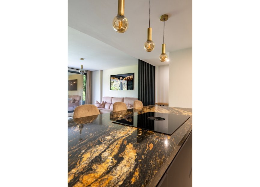 Resale - Ground floor apartment - Benahavís - Benahavís Centro