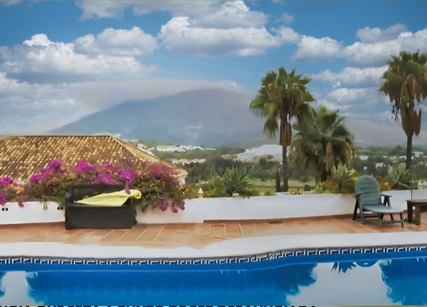 Resale - House - Detached Villa - Marbella - Nueva Andalucia