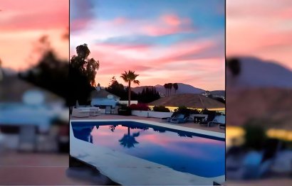 Resale - House - Detached Villa - Marbella - Nueva Andalucia