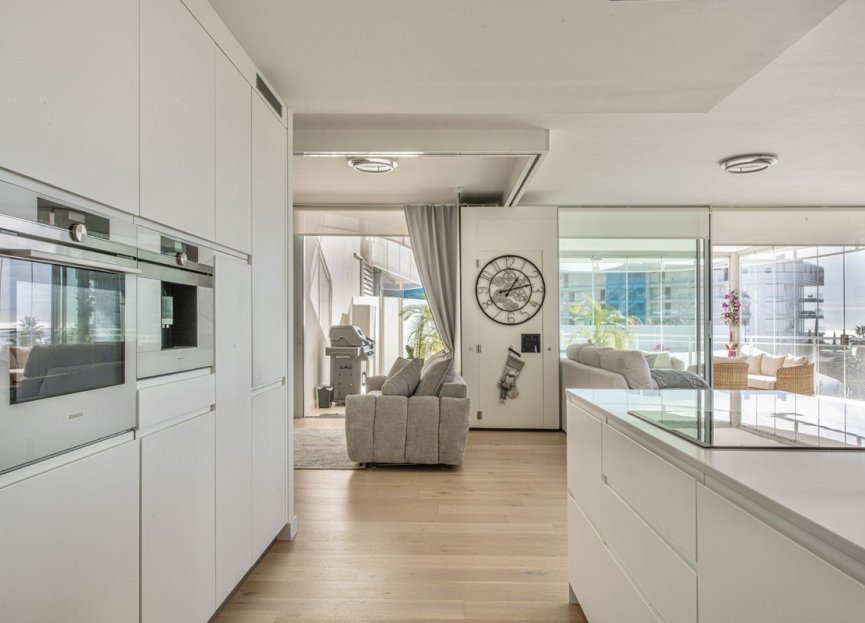 Resale - Apartment - Middle Floor Apartment - Benalmádena - Benalmadena Centro