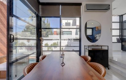 Resale - House - Detached Villa - Benalmádena - Benalmadena Costa