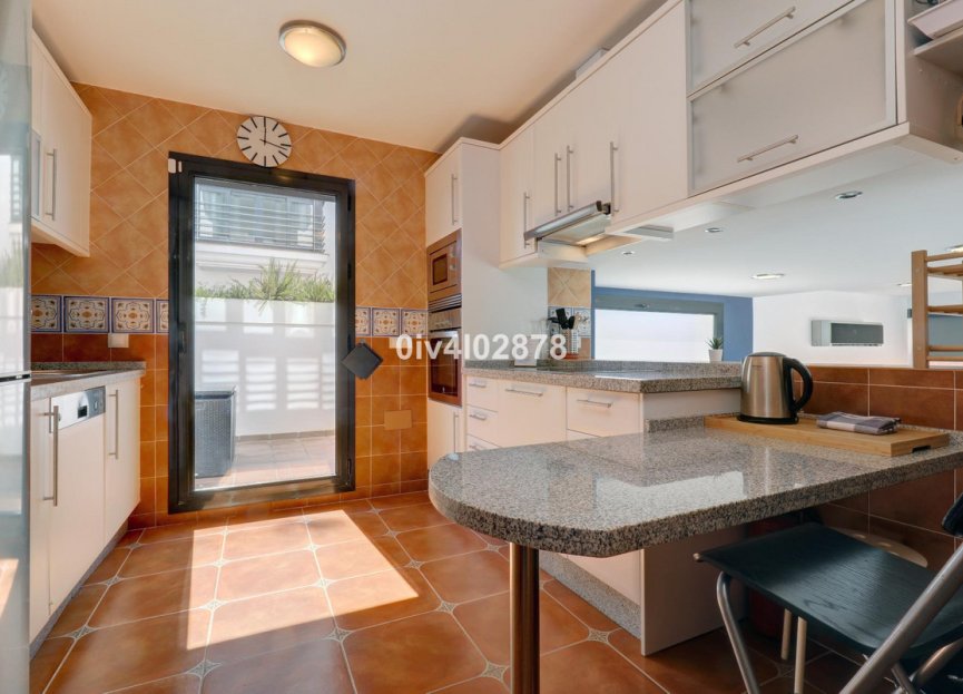 Resale - House - Detached Villa - Benalmádena - Benalmadena Costa