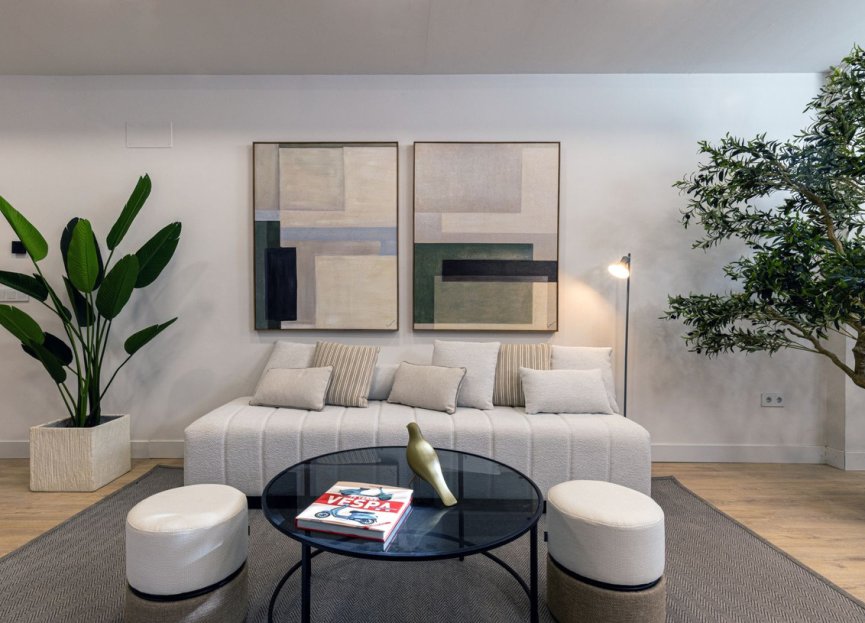 Resale - Apartment - Middle Floor Apartment - Fuengirola - Fuengirola Centro