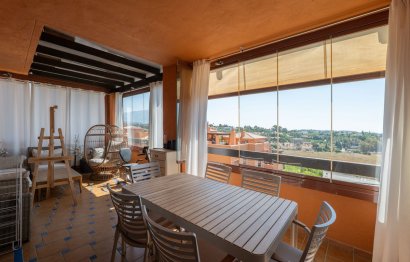 Resale - Apartment - Middle Floor Apartment - Benahavís - Benahavís Centro