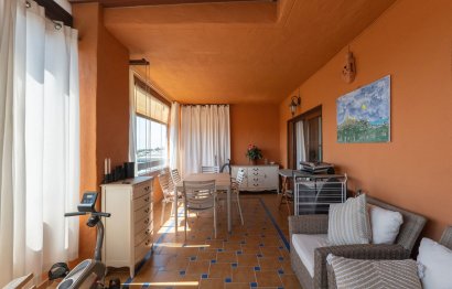 Resale - Apartment - Middle Floor Apartment - Benahavís - Benahavís Centro