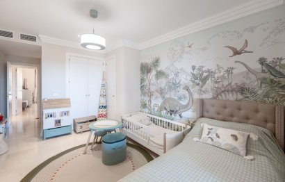 Resale - Apartment - Middle Floor Apartment - Benahavís - Benahavís Centro