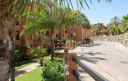 Resale - Apartment - Middle Floor Apartment - Benahavís - Benahavís Centro