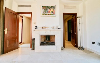 Resale - Apartment - Penthouse - Marbella - La Mairena